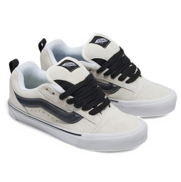 Vans Knu Skool Suede White Black VN0009QCYB2
