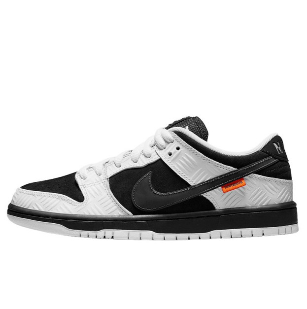 Nike SB Dunk Low x TIGHTBOOTH FD2629-100